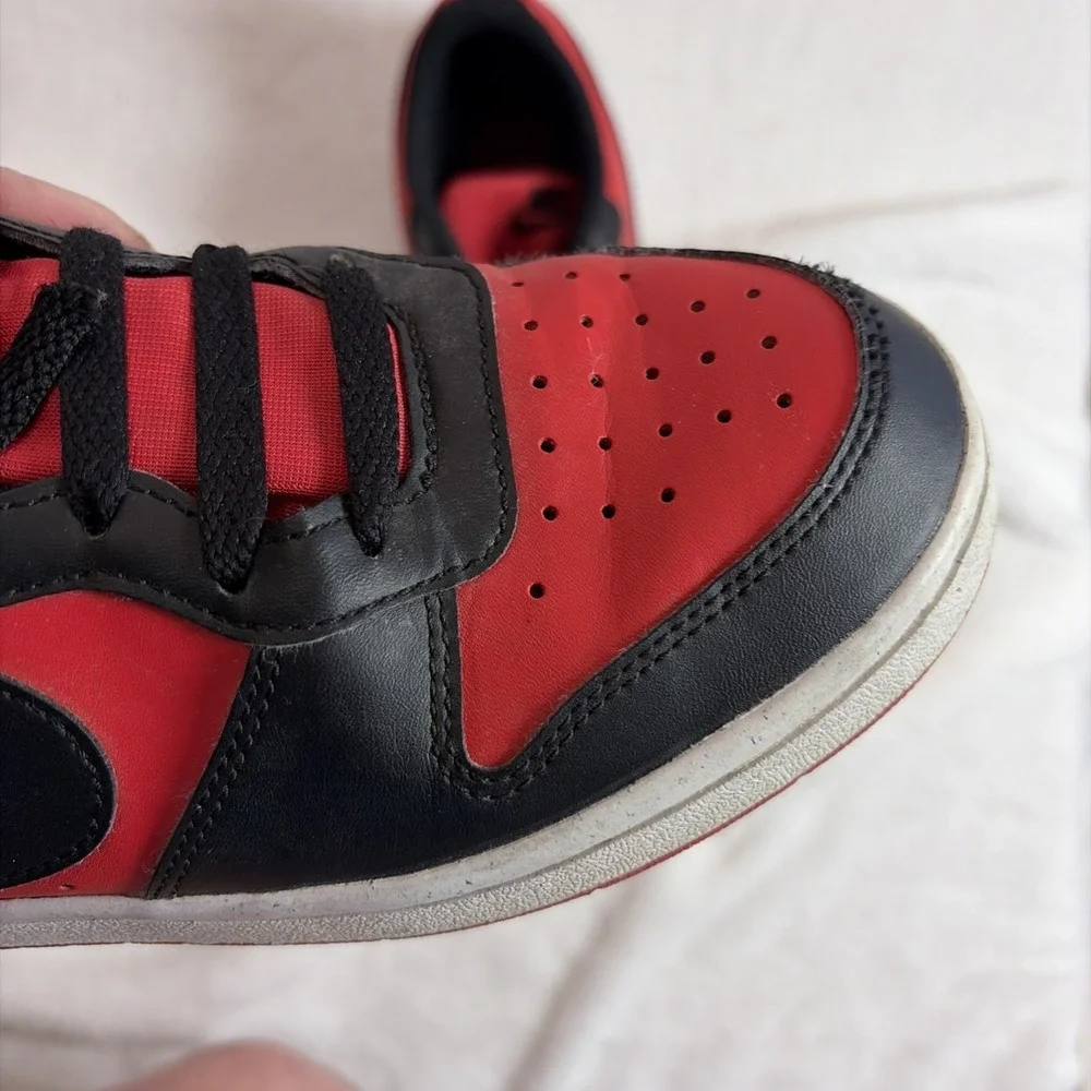 Size 5.5 Y Nike GS Big Kids Court‎ Borough Low Recraft Red/black Sneakers Shoes